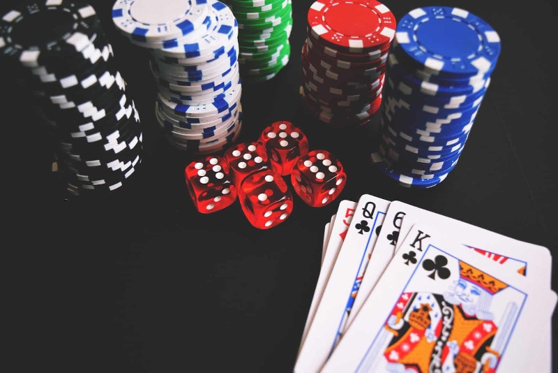 Phỏm 8 lá là game gì?